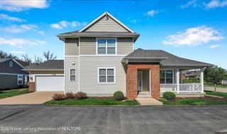 3156 S Hamlet Circle 45, East Lansing, MI 48823