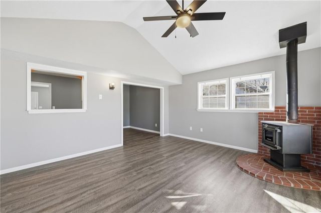 109 NE 1st Street Terrace, Blue Springs, MO 64014