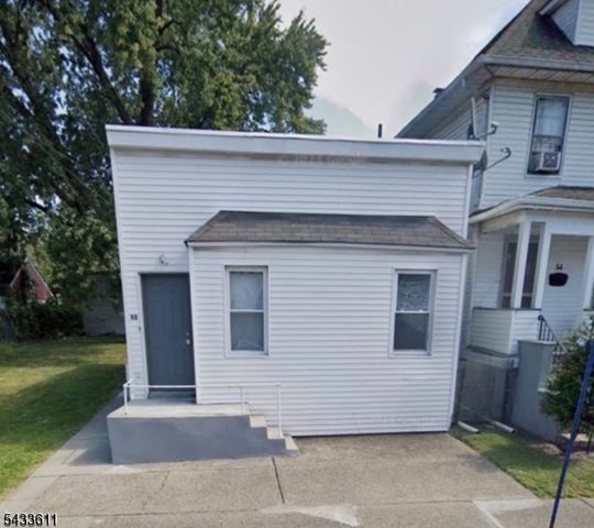 52 S State St, Hackensack City, NJ 07601