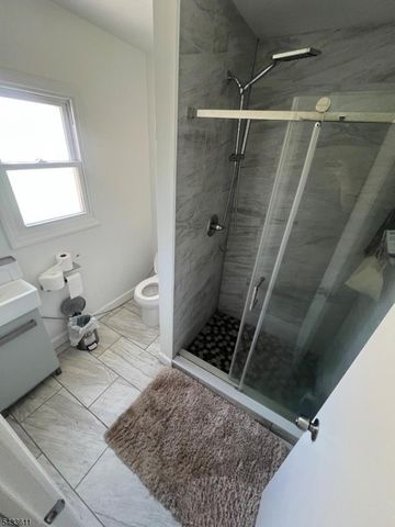 52 S State St, Hackensack City, NJ 07601