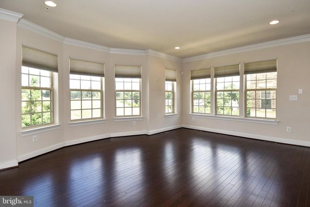 810 FAIR WINDS WAY, National Harbor, MD 20745