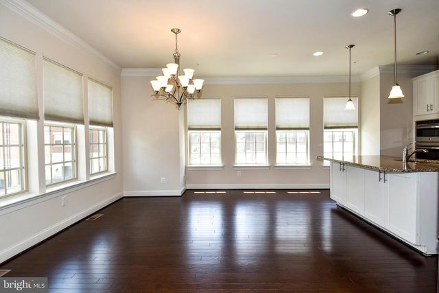 810 FAIR WINDS WAY, National Harbor, MD 20745