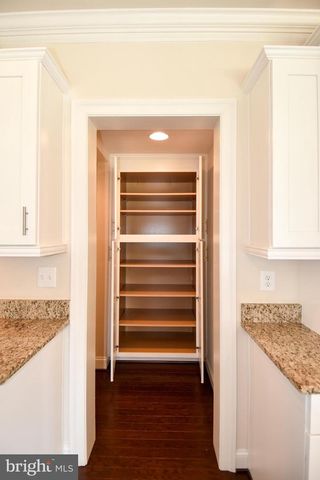 810 FAIR WINDS WAY, National Harbor, MD 20745