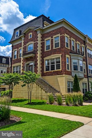 810 FAIR WINDS WAY, National Harbor, MD 20745