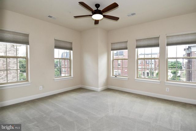 810 FAIR WINDS WAY, National Harbor, MD 20745