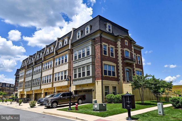 810 FAIR WINDS WAY, National Harbor, MD 20745