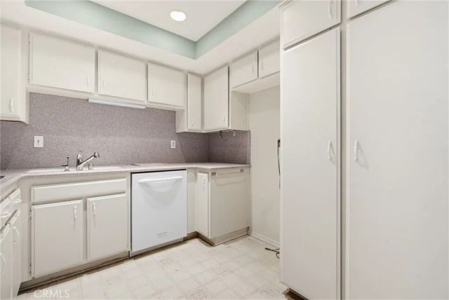 620 N Kenwood 208, Glendale, CA 91206