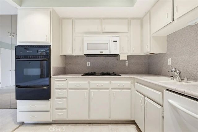 620 N Kenwood 208, Glendale, CA 91206
