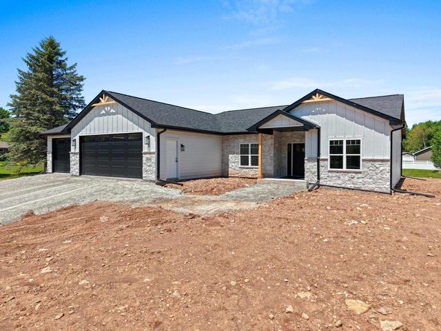 5728 W SPENCER STREET, Appleton, WI 54914