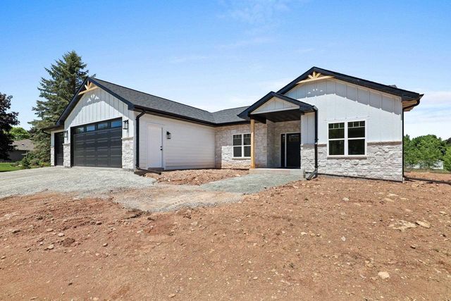 5728 W SPENCER STREET, Appleton, WI 54914