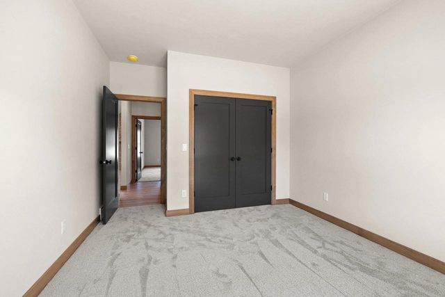 5728 W SPENCER STREET, Appleton, WI 54914