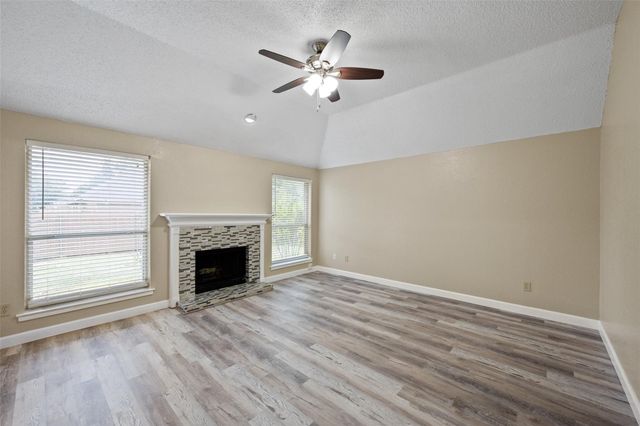 4241 Briar Hill Drive, Grand Prairie, TX 75052