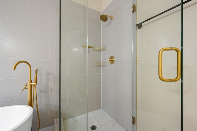 4241 Briar Hill Drive, Grand Prairie, TX 75052