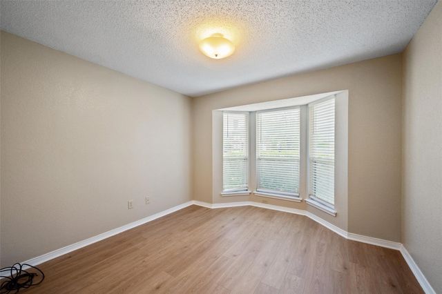 4241 Briar Hill Drive, Grand Prairie, TX 75052