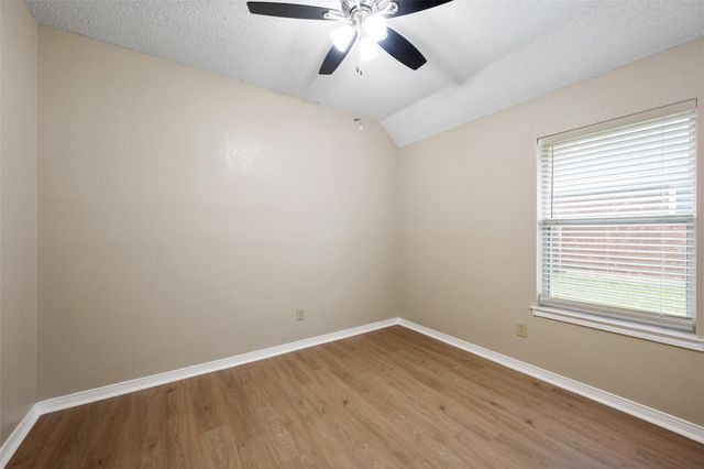 4241 Briar Hill Drive, Grand Prairie, TX 75052