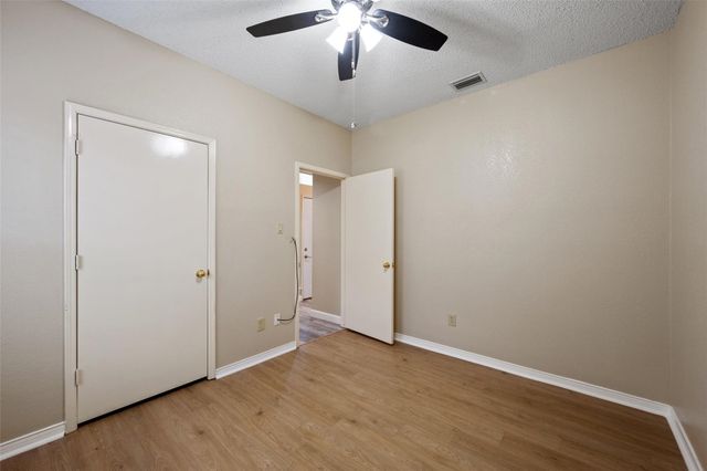 4241 Briar Hill Drive, Grand Prairie, TX 75052