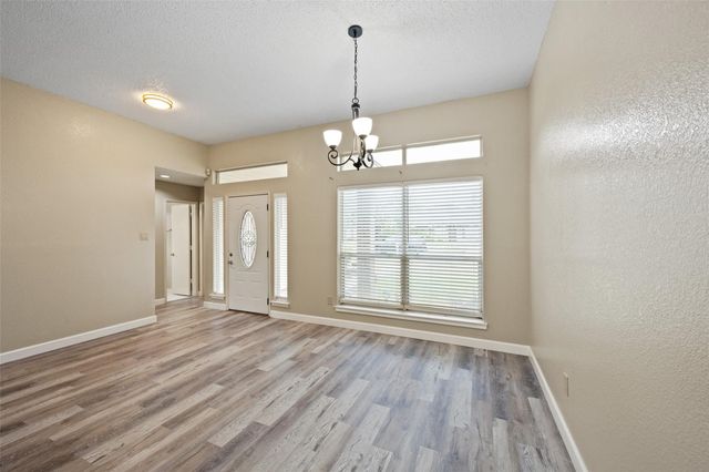 4241 Briar Hill Drive, Grand Prairie, TX 75052