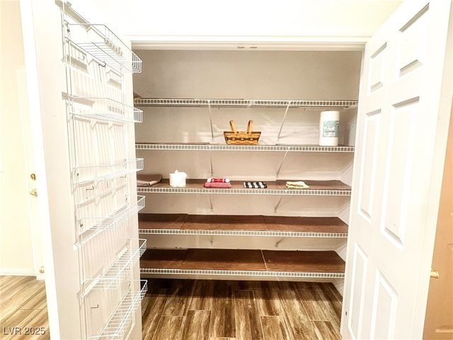 5213 Palm View Drive, Las Vegas, NV 89130