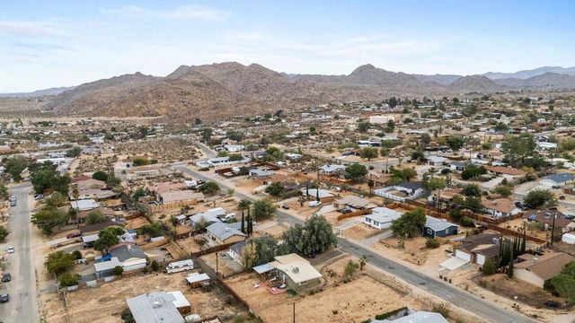 61610 Sunburst Drive, Joshua Tree, CA 92252