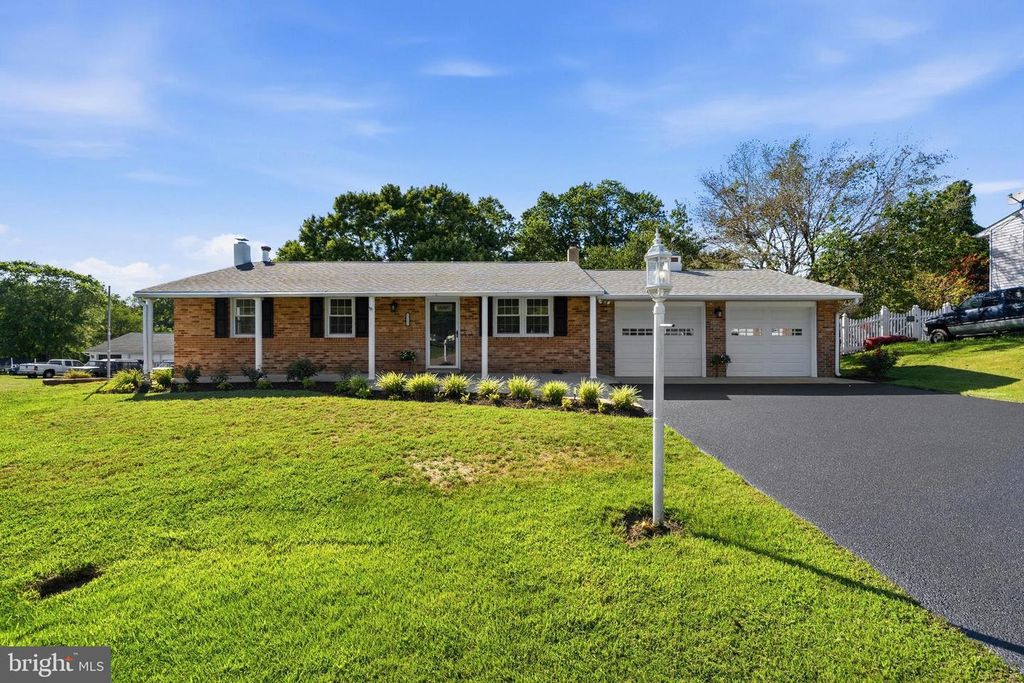 12182 CAVALIER DR, Dunkirk, MD 20754