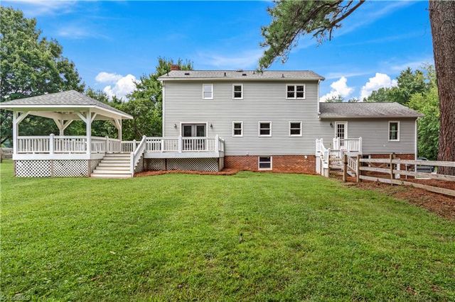 1650 W Clemmonsville Road, Winston-salem, NC 27127