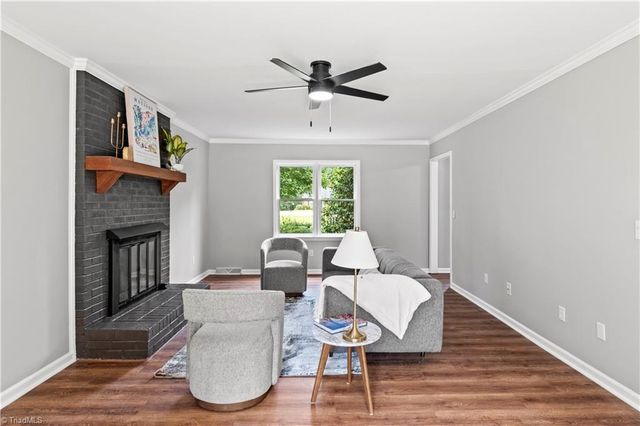 1650 W Clemmonsville Road, Winston-salem, NC 27127