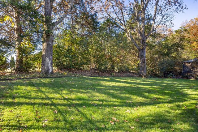 9230 White Ash Drive, Ooltewah, TN 37363