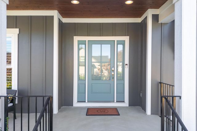 9230 White Ash Drive, Ooltewah, TN 37363