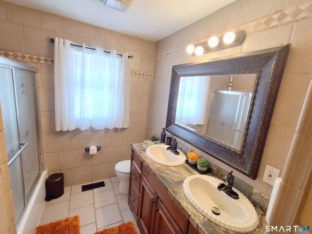 130 Celentano Drive, Naugatuck, CT 06770