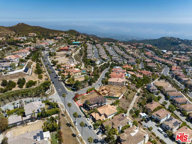 1588 Chastain, Pacific Palisades (los Angeles), CA 90272