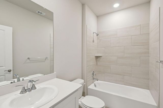 6625 Valley Lake Lane, Fort Worth, TX 76036