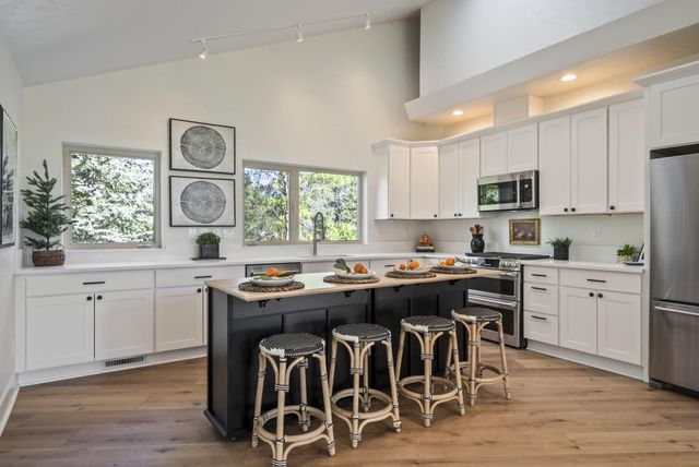 57776 Umpqua Lane, Sunriver, OR 97707