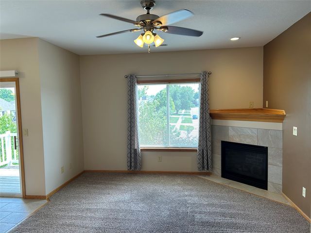 1380 SE Florence Drive 48U, Waukee, IA 50263
