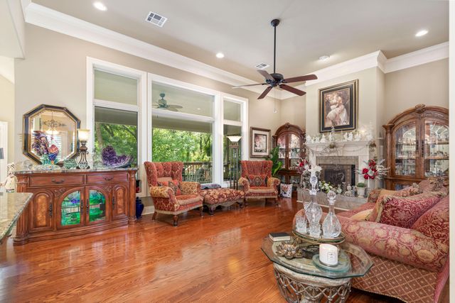 3452 Scenic Drive, Grove, OK 74344