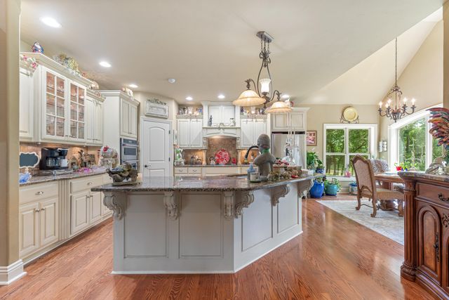 3452 Scenic Drive, Grove, OK 74344