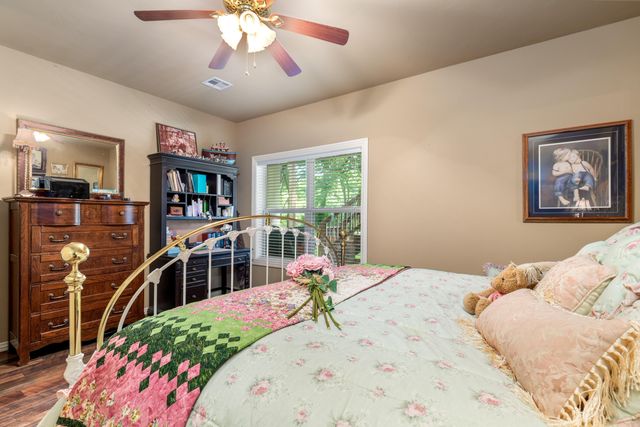 3452 Scenic Drive, Grove, OK 74344