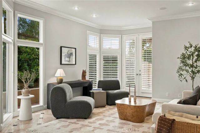 9703 Keeneland, La Jolla, CA 92037