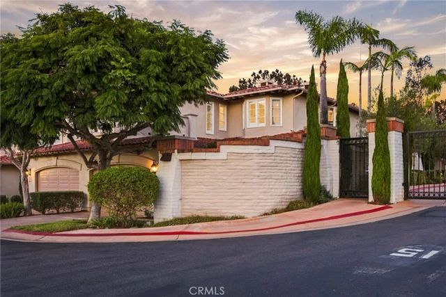 9703 Keeneland, La Jolla, CA 92037