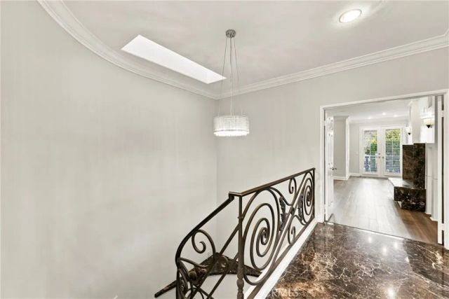 9703 Keeneland, La Jolla, CA 92037
