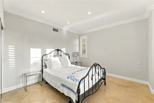 9703 Keeneland, La Jolla, CA 92037