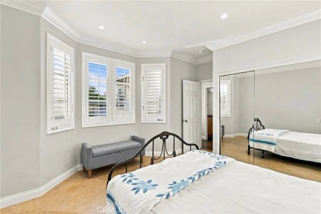 9703 Keeneland, La Jolla, CA 92037