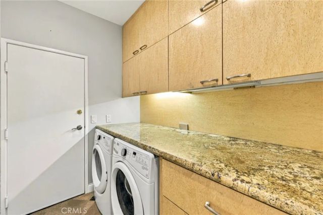 9703 Keeneland, La Jolla, CA 92037