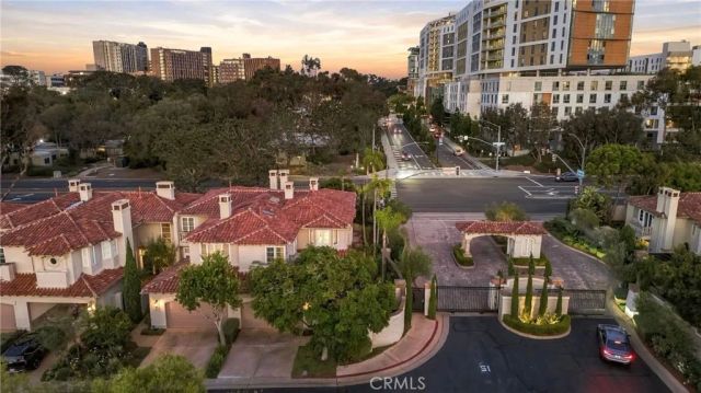 9703 Keeneland, La Jolla, CA 92037