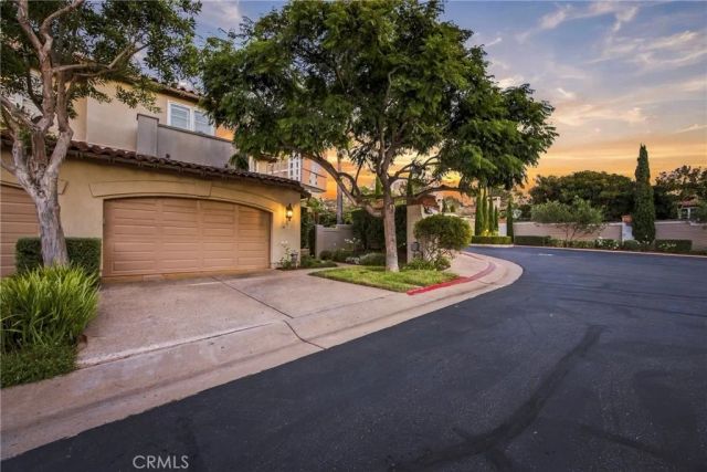 9703 Keeneland, La Jolla, CA 92037