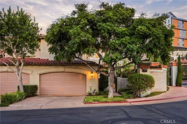 9703 Keeneland, La Jolla, CA 92037