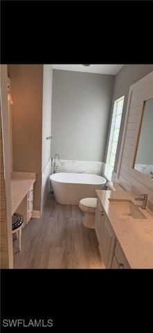 7549 Garibaldi CT, Naples, FL 34114