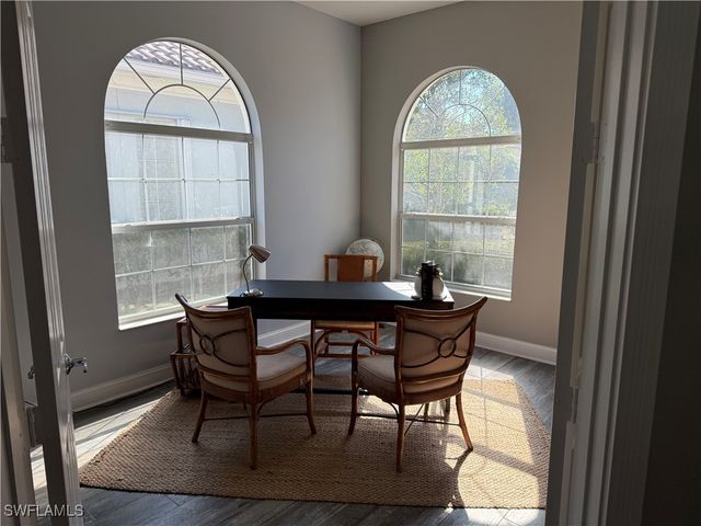 7549 Garibaldi CT, Naples, FL 34114