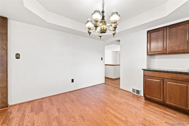 11165 Hanna Drive, Sterling Heights, MI 48312