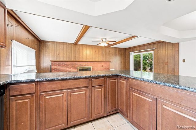 11165 Hanna Drive, Sterling Heights, MI 48312