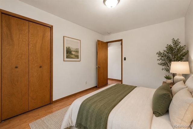 11165 Hanna Drive, Sterling Heights, MI 48312